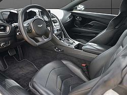 Aston Martin DBS Superleggera V12 Coupe